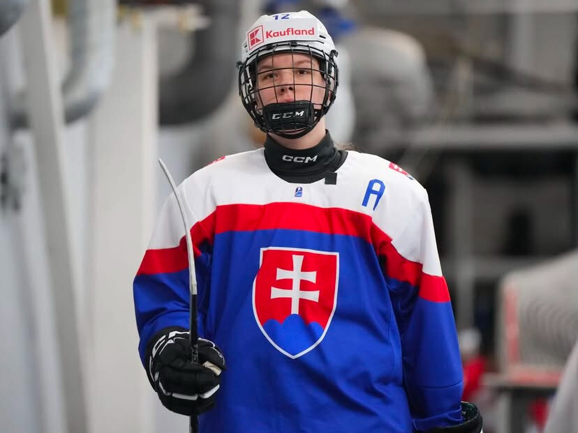 Nela Lopušanová representing Slovakia at the IIHF U18 Women's World Championship